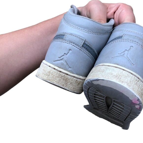 RARE Nike Air Jordan 1 Retro Mid Wolf Grey Coll Grey Size 5.5 - Picture 5 of 16